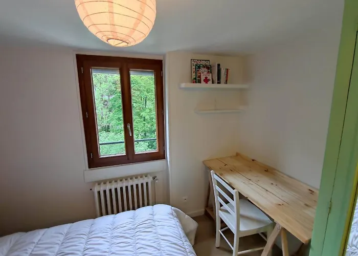 Avec Vue Sur Le Sancy, Parking Gratuit * 르몽도레